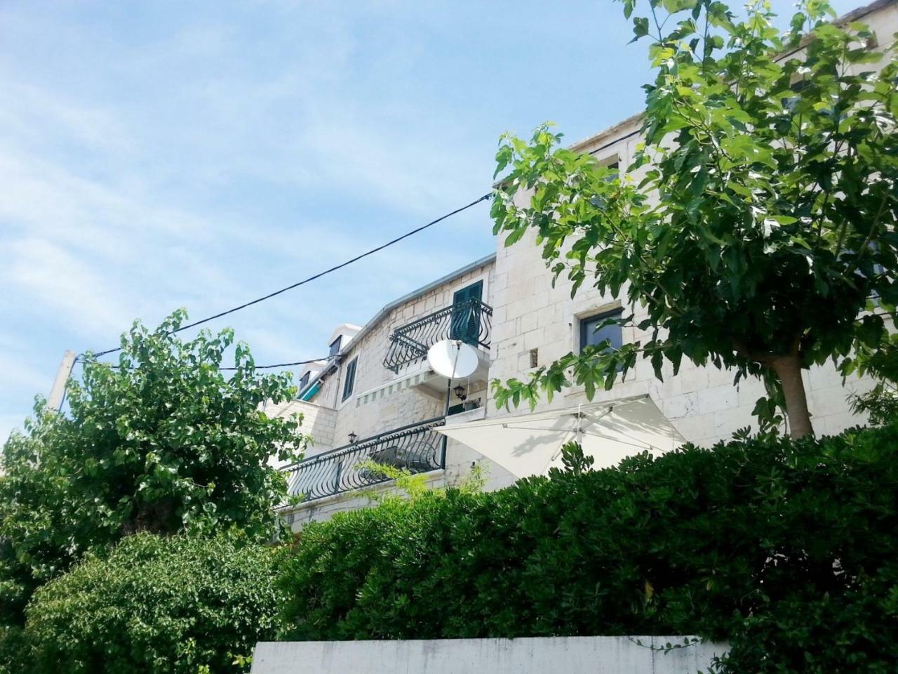 Villa Nikola Brela Bagian luar foto