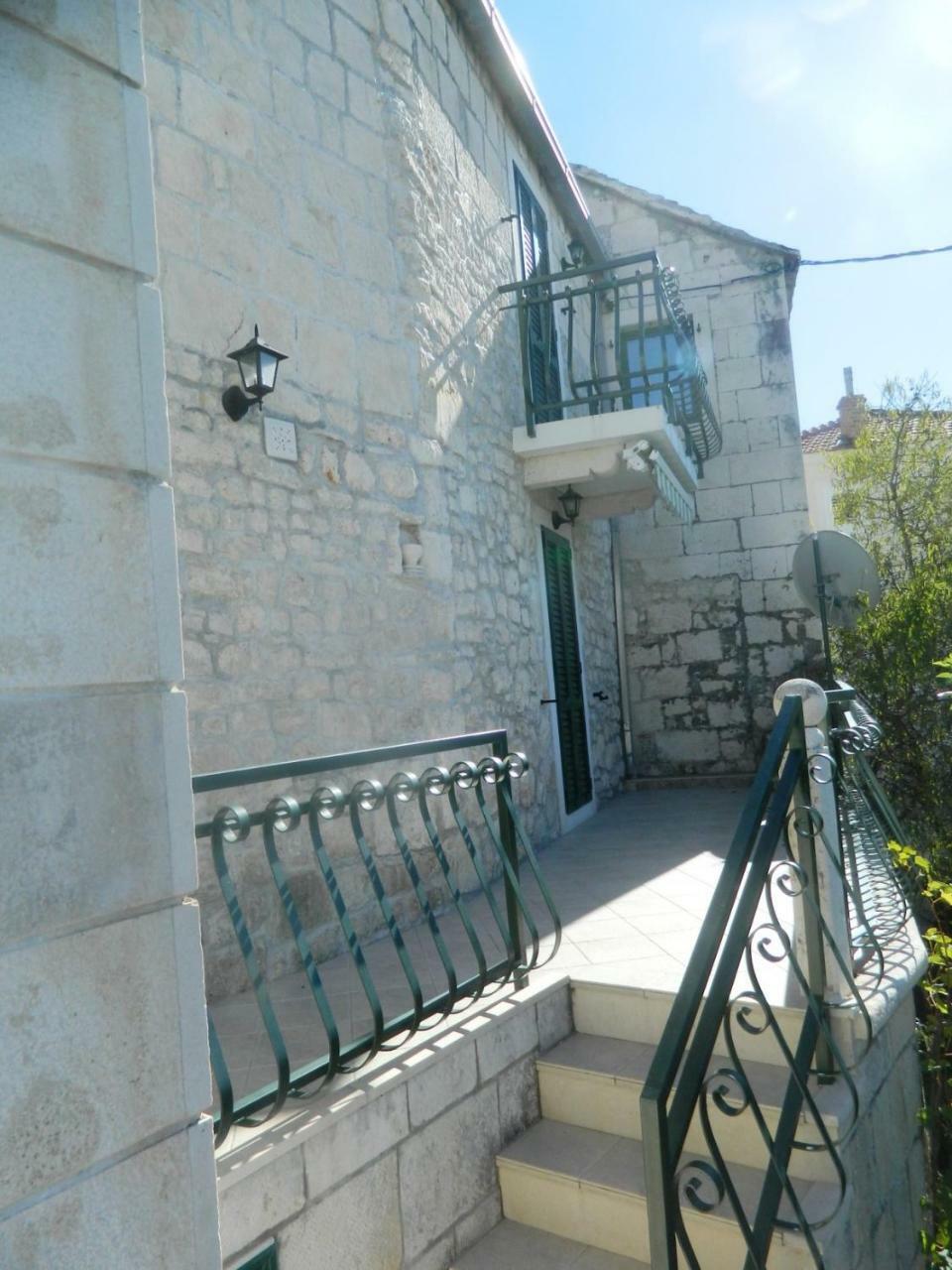 Villa Nikola Brela Bagian luar foto